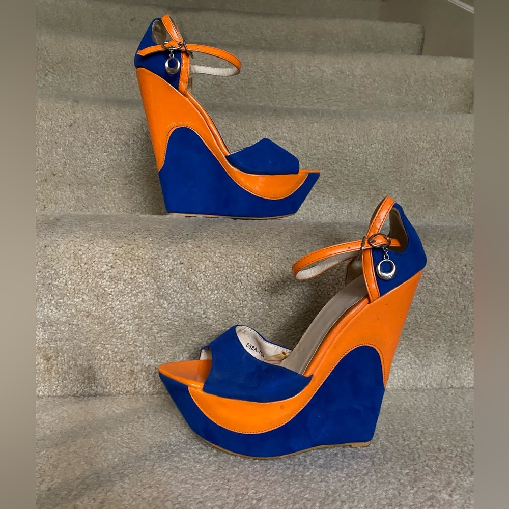 Mei Platform Wedge Unique Sandals women’s size 6 orange and blue,